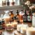Jak wybrać zapach do świec DIY, by cieszyć się trwałym i harmonijnym aromatem